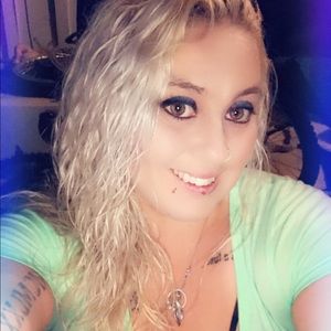 Meet your Posher, Jenniferandnate